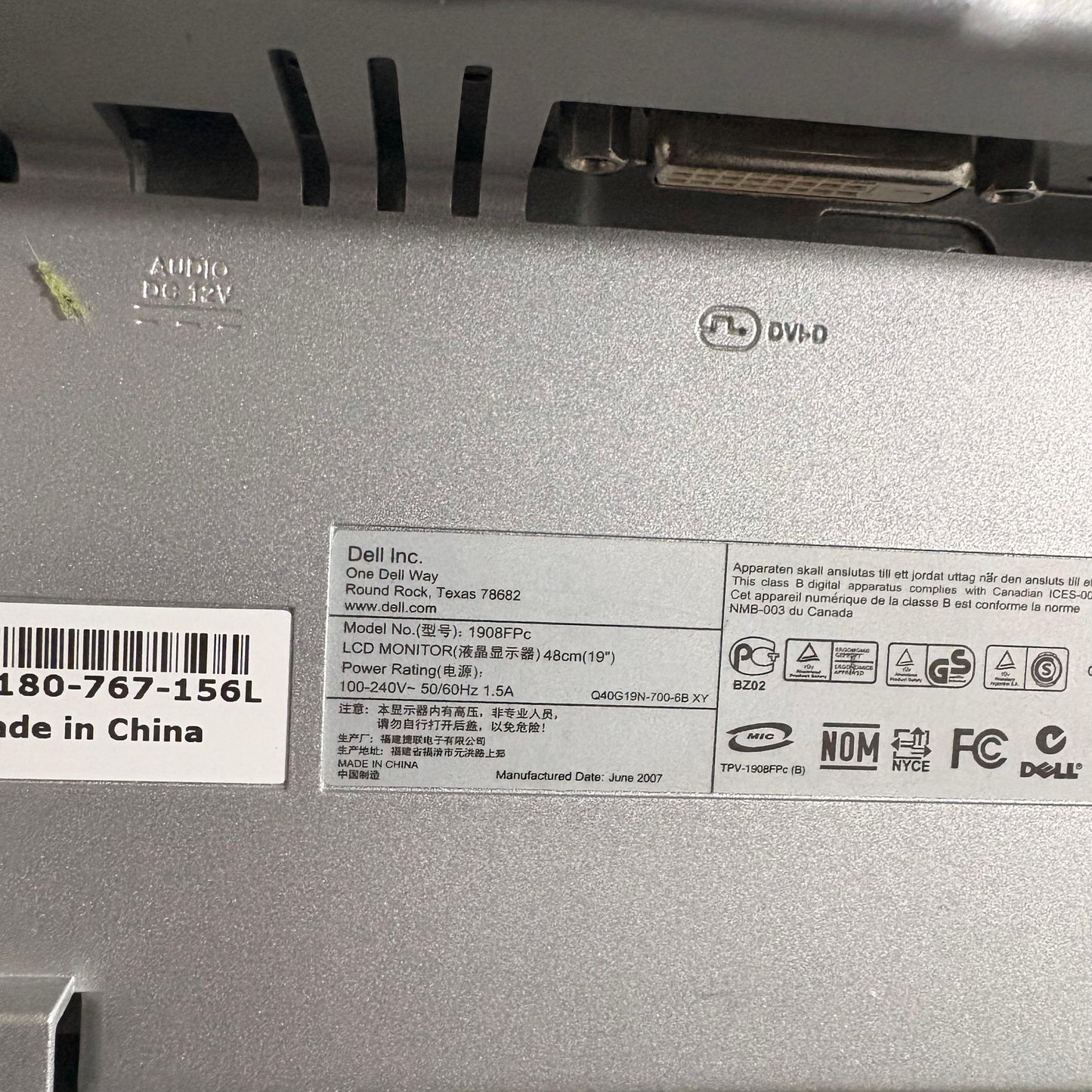 Hp Pavilon 500 Series 1tb Hdd 8gb Ddr4 Amd Radeon (INCLUYE monitor) (Reacondicionado)
