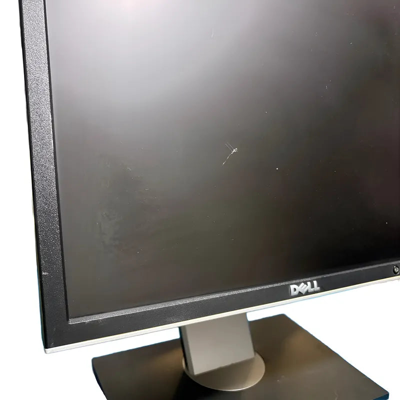 Hp Pavilon 500 Series 1tb Hdd 8gb Ddr4 Amd Radeon (INCLUYE monitor) (Reacondicionado)