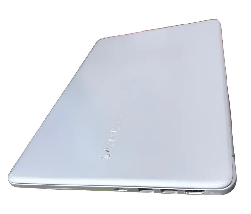 Samsung Notebook Nt900x5t I7 8va 16gb Ram 512gb Ssd Win 11 Plateado (Reacondicionado)